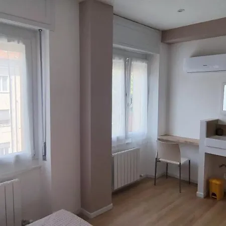 Vroom510 Guest house 3*